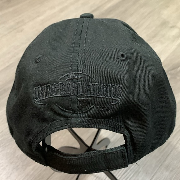 Universal Studios All Black Flocked & Embroidered SnapBack Baseball Cap - Picture 4 of 9